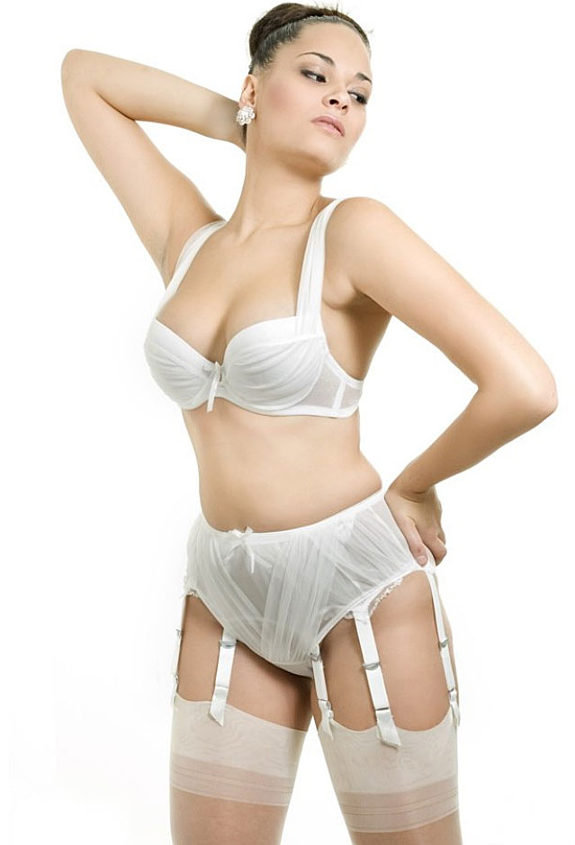 vintage bras for crossdressers/retro Lingerie for men