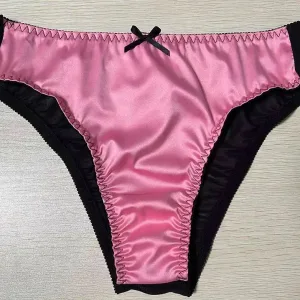 knickers in pink satin